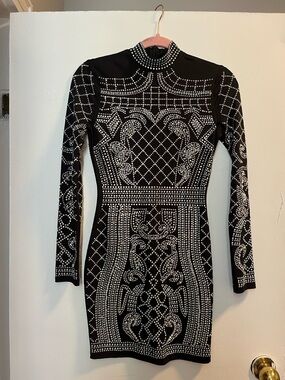 Banjul Black Long-Sleeve Rhinestone-Embellished Bodycon Dress